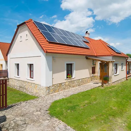 Appartamento Sváb Ház Veszprémfajsz